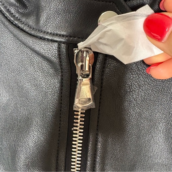 Spanx II Moto Jacket Luxe Black Faux Leather Zip Front New With Tags - Picture 3 of 12